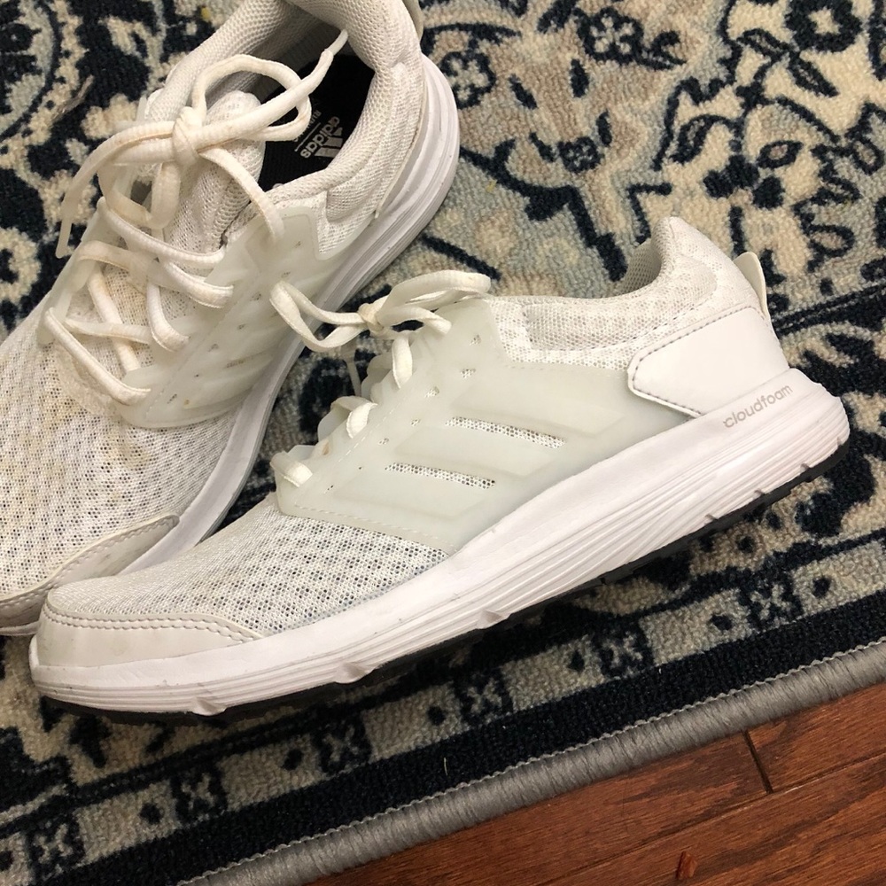 Adidas cloud foam white